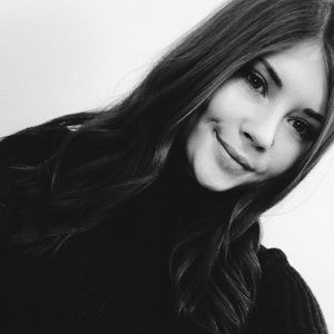 Meet your Posher, Courtney